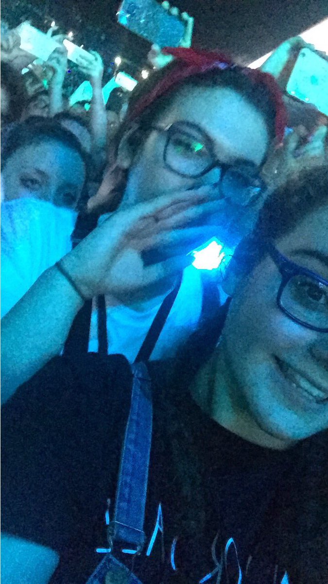 bradleyshands_'s tweet photo. we’ve never been to #Plymouth before and neither to #VampsTourUK2019 so coming all the way from Italy to see you and do the first date of tour would make this trip 1000 times better! we do everything together and our biggest dream is seeing you in the UK🇮🇹🇬🇧☺️ @TheVampsband https://t.co/yT9jTKO8Qr