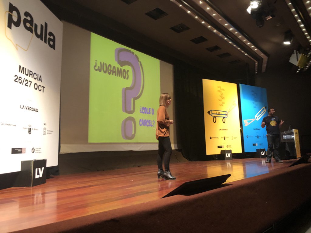 rosaliarte's tweet photo. Rocío Quesada y Francisco García de @AtalayaCeip comienzan en @PAulaeducacion con un juego de imágenes: ¿Cole o cárcel? ¡Buenísimo! 👏 https://t.co/NQRw5FwNDQ