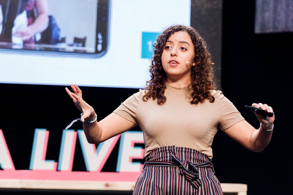 One of our many speakers <a href="/JanaHisham/">jana hisham</a> who took to the stage at this year's Social Media Live. She spoke to us about the importance of video for your business and how to do it socially. #SOCIALMEDIALIVE