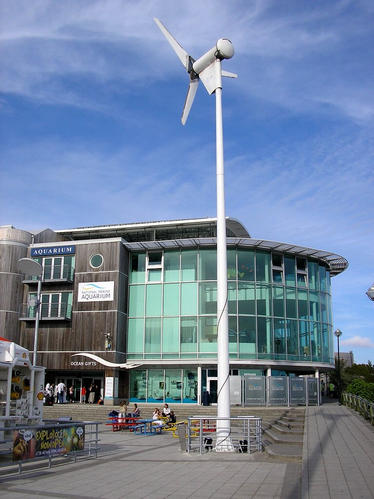 bradleyshands_'s tweet photo. in #Plymouth we would also love to visit the National Marine Aquarium that is actually the largest aquarium in the UK and has 4000 animals and 400 species, we thought about having fun after this so what’s better than doing the first date of #VampsTourUK2019 🇬🇧❤️🙏☺️@TheVampsband https://t.co/63pGz9Fi7j