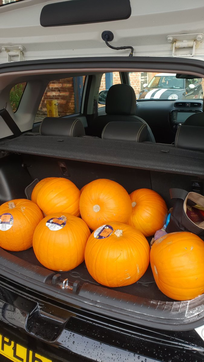 theoldrathbone's tweet photo. Stocking up on more pumpkins! #halloween #pumpkincarving https://t.co/fjWaIWuH9R