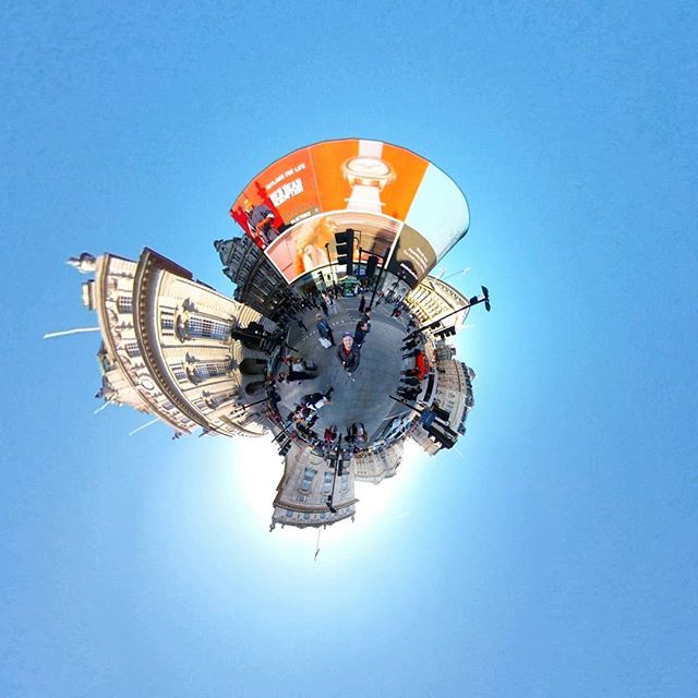 daveowen31's tweet photo. https://t.co/iBsXka679n
Picadilly circus again. #thetawalk -_-_-_-_-_-_-_-_-_-_-_-_-_-_-_-_-_-_-_-_-_-_-_-_-_-_-_-_-_-_-_
#ricohthetauk #ricohthetaofficial #360photography #ricohthetasc #tinyplanets #novlogtoday #lifein360 #pic360 #tinyplanet #tinyplanetbuff #ricohtheta #ricohth https://t.co/mZGQrm9Qem