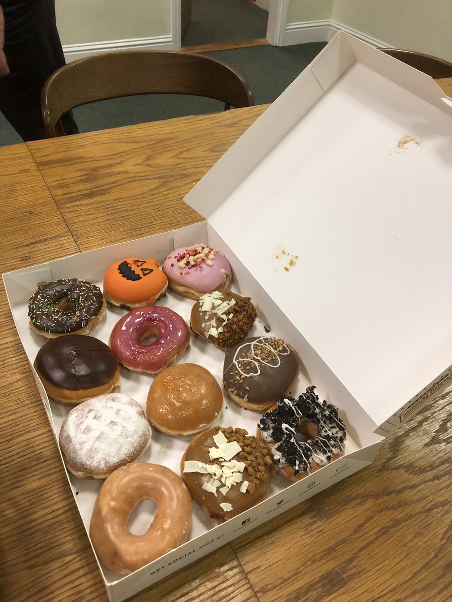 Always happy to attend a 7am meeting when Diarmuid stops off in  <a href="/KrispyKremeIRL/">Krispy Kreme Ireland</a> on the way <a href="/DivineDesignIRL/">Divine Design</a>