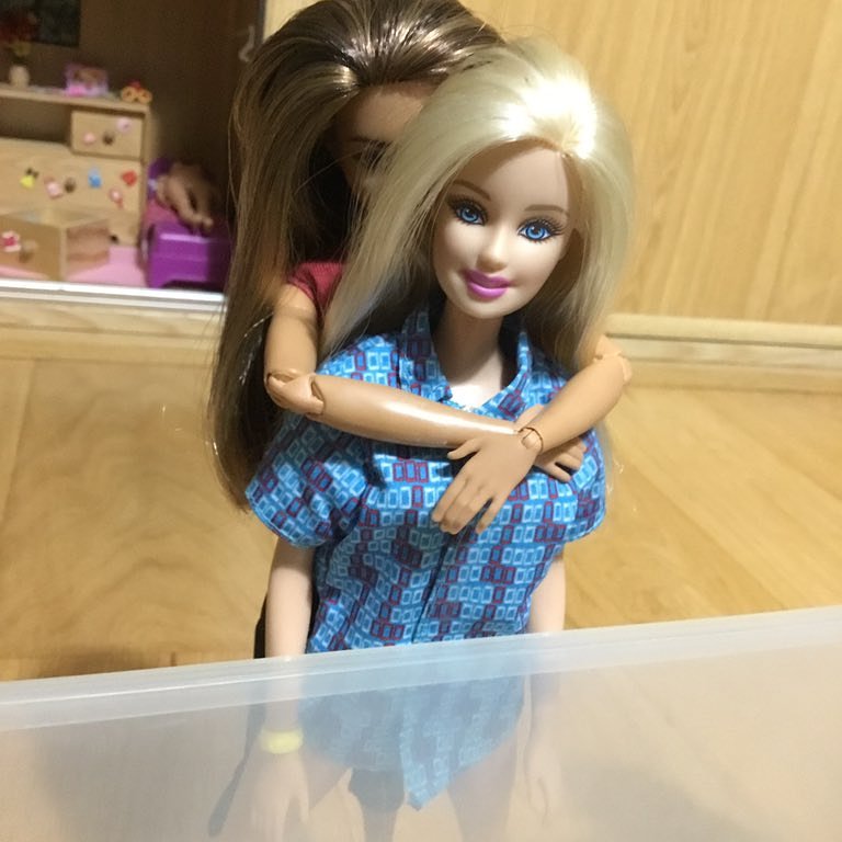 EmmaMurphy69's tweet photo. i like my girls just like i like my honey, sweet 🌼 
@Wimbletton https://t.co/nx9S9wDQPz