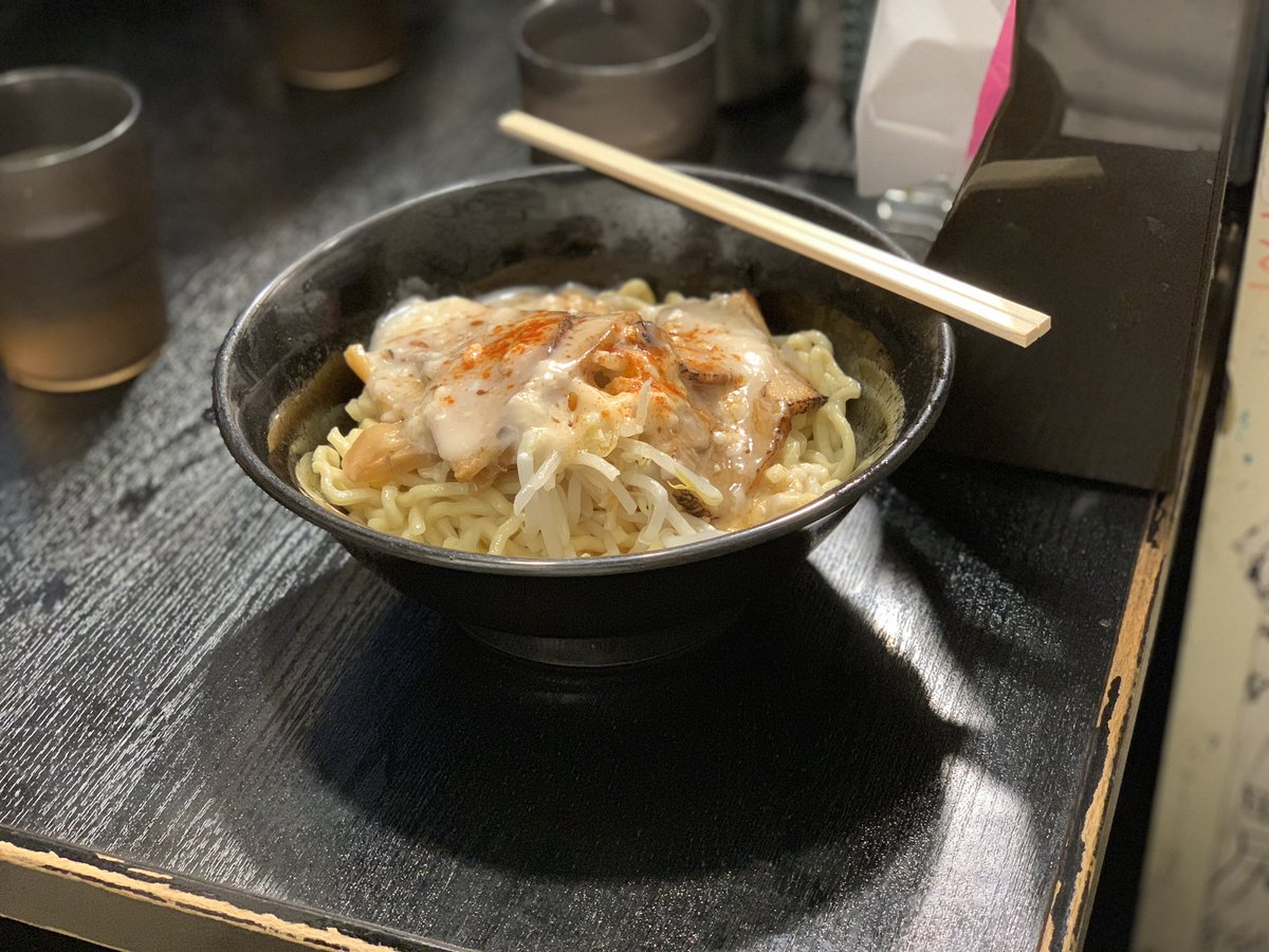 jamony_otg's tweet photo. また来た https://t.co/ofnoPwRtvH