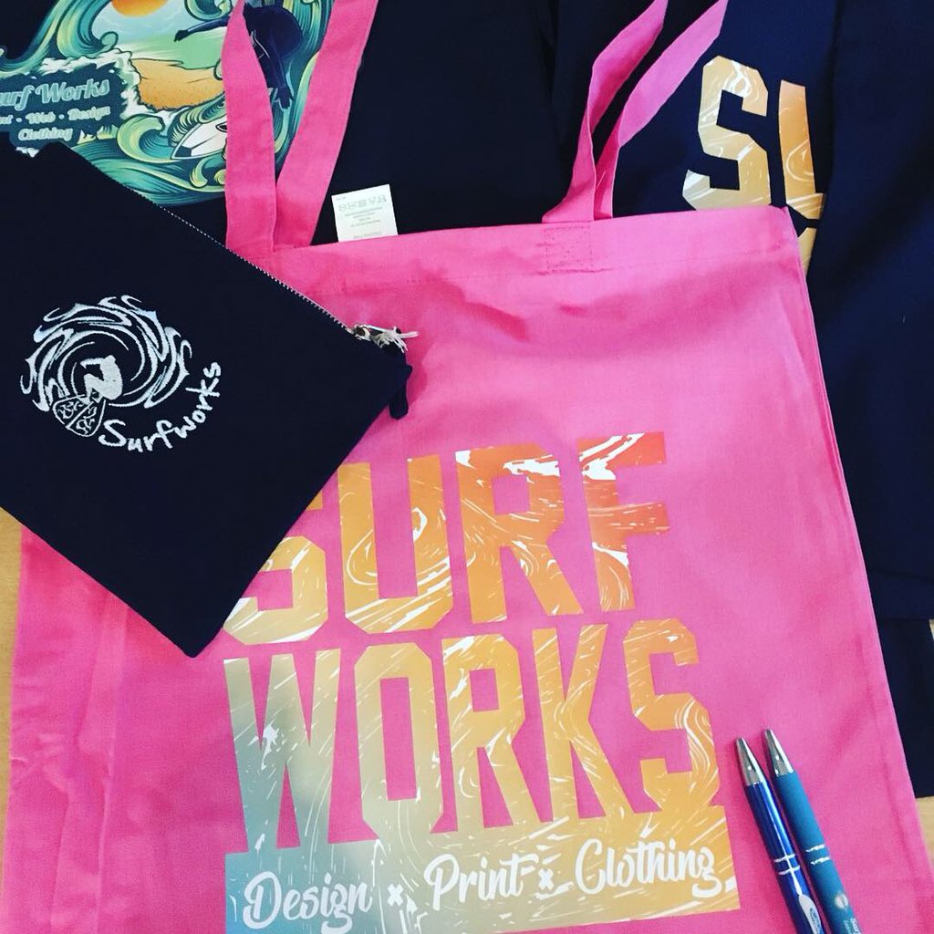 SurfWorks's tweet image. Had a great time yesterday exhibiting at the @SevernAcademies conference at @StourportHigh lots of goodies for the staff! @StourPrimary @BaxterCollege @StBarts_SAET @WildenAllSaints #printing #clothing #promoitems