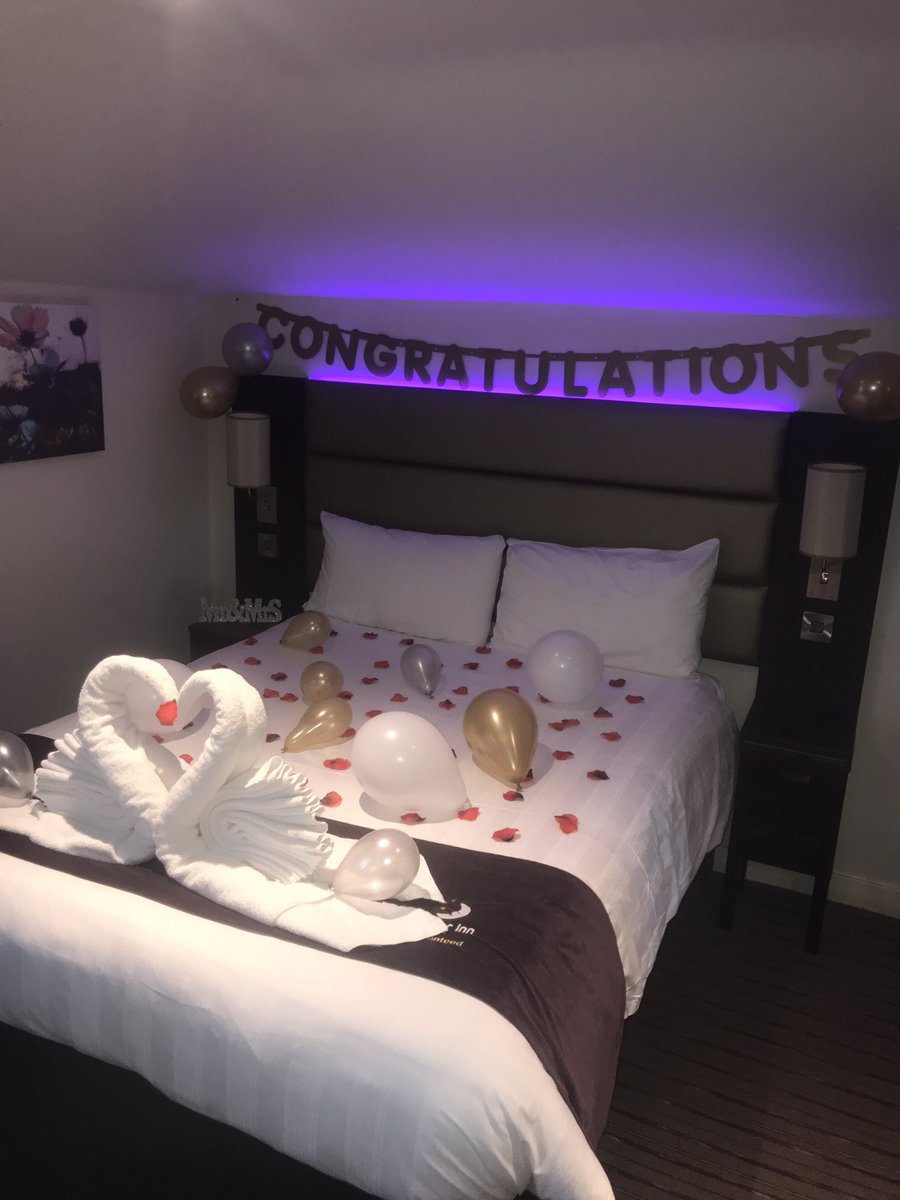 We have some newly weds coming to stay with us this evening. What a cracking Job <a href="/PaulineBlewitt1/">Pauline Blewitt</a> has done with the room, it looks beautiful. <a href="/PI_SouthOadby/">PI Leics South</a> <a href="/Zoeylou1/">Zoeylou</a> @Mercedes_tweet <a href="/wanny_8/">Mark Wanless</a>