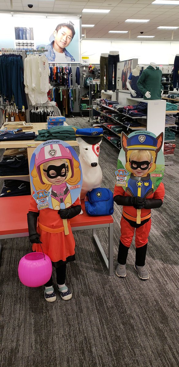 Real_Eric_Hall's tweet photo. Trick-orTreat fun at Target!!!#PAWatTarget #spoookyfun @Dr3wMicha3l @TiffMisk https://t.co/UlNas7aYxu