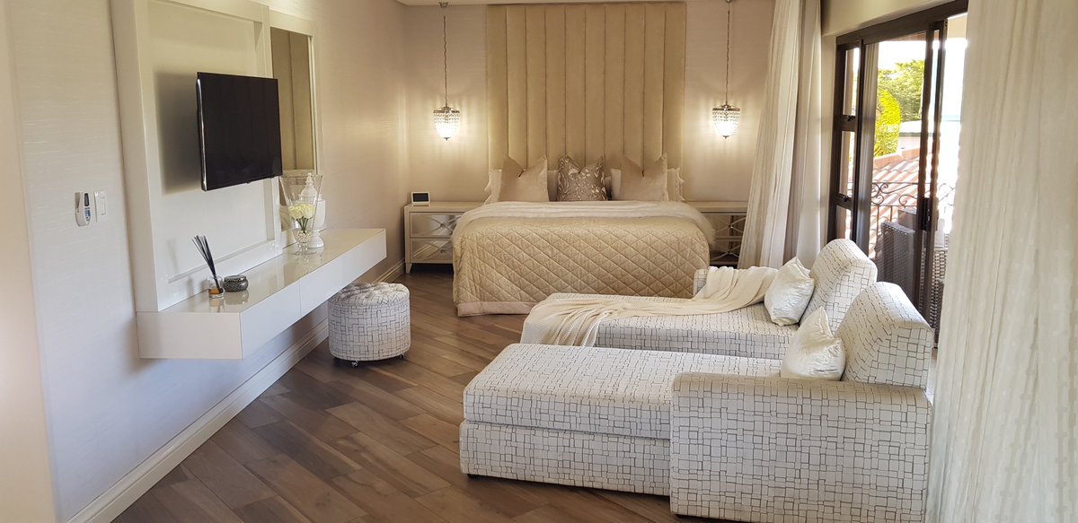 SABC3Topbilling's tweet photo. We can’t get enough of this beautiful Polokwane home on tonight’s #TopBilling! What was your favourite room? 📷: Frans Alexander https://t.co/Sxt5XhZZsi