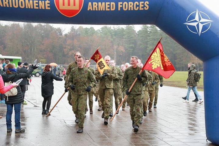 LTU_KASP's tweet photo. #KASP #soldiers together with 2000 runners participated at annual support event #InMemoriam #Vilnius #Vingioparkas https://t.co/J84lEk2NCP