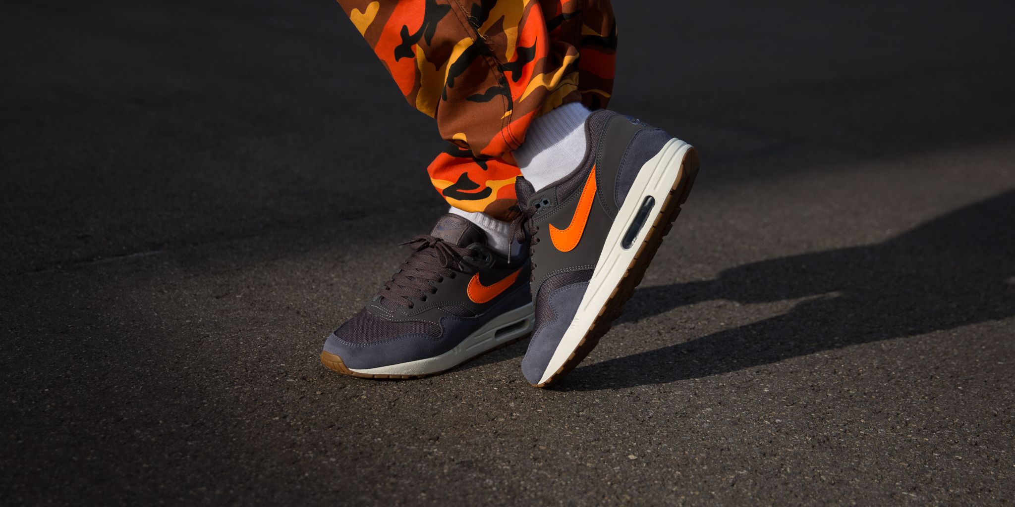 nike air max 1 thunder grey total orange