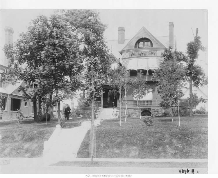 #13: Porter Plantation • 365 acre plantation owned by Rev. James Porter from 1832-1865• 40-100 slaves • Big house located at 2709 Tracy • stretched from the locations of modern day Children’s Mercy, Operation Breakthrough, Troost Lake and the KC health department