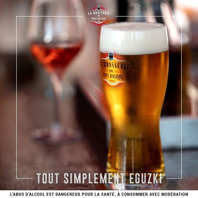 BPaysbasque's tweet photo. [ Et rien d'autre ] ⠀
Pourquoi chercher d'autres alternatives ? 😛⠀
.⠀
.⠀
.⠀
#wearethechampions #gold #worlbeerawards #2K18 #laviedelabrasserie #hightech #instagood #biere #beer #cerveza #instabeer #beerme #beerofinstagram #beerlover #beeroftheday… https://t.co/8ZCLgC5Rs3 https://t.co/fbQvJazPRF