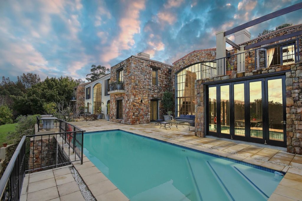 OceanView_CT's tweet image. Exceptional Rentals Available oceanviewproperty.co.za/exceptional-re…