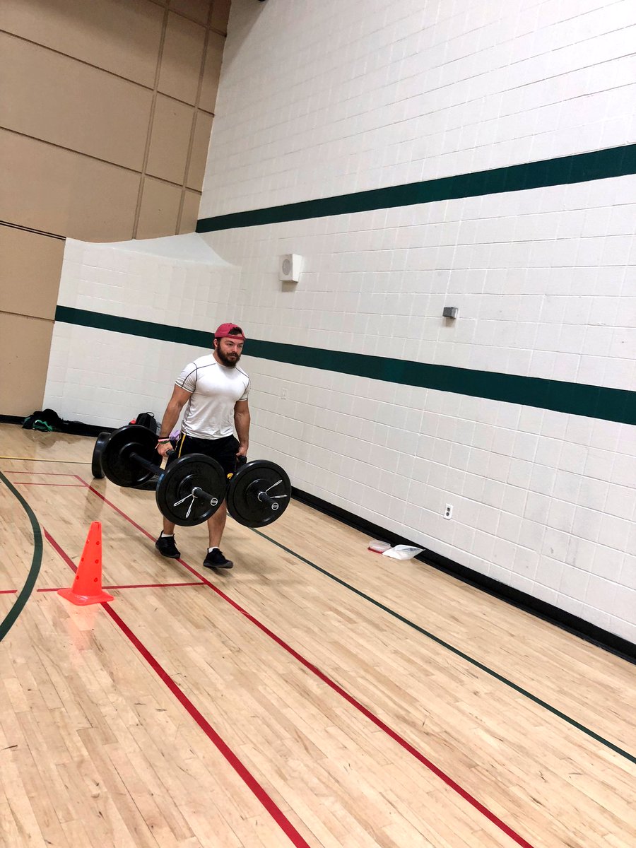 RPC_SRU's tweet photo. First Strongman Saturday was a great workout! We had weighted carries, tire flips, axle press, and so much more!! Thank you to @SRUExSci, @DrHolmstrup, and @SRUCampusRec for the support! https://t.co/mCGPtUhwOe