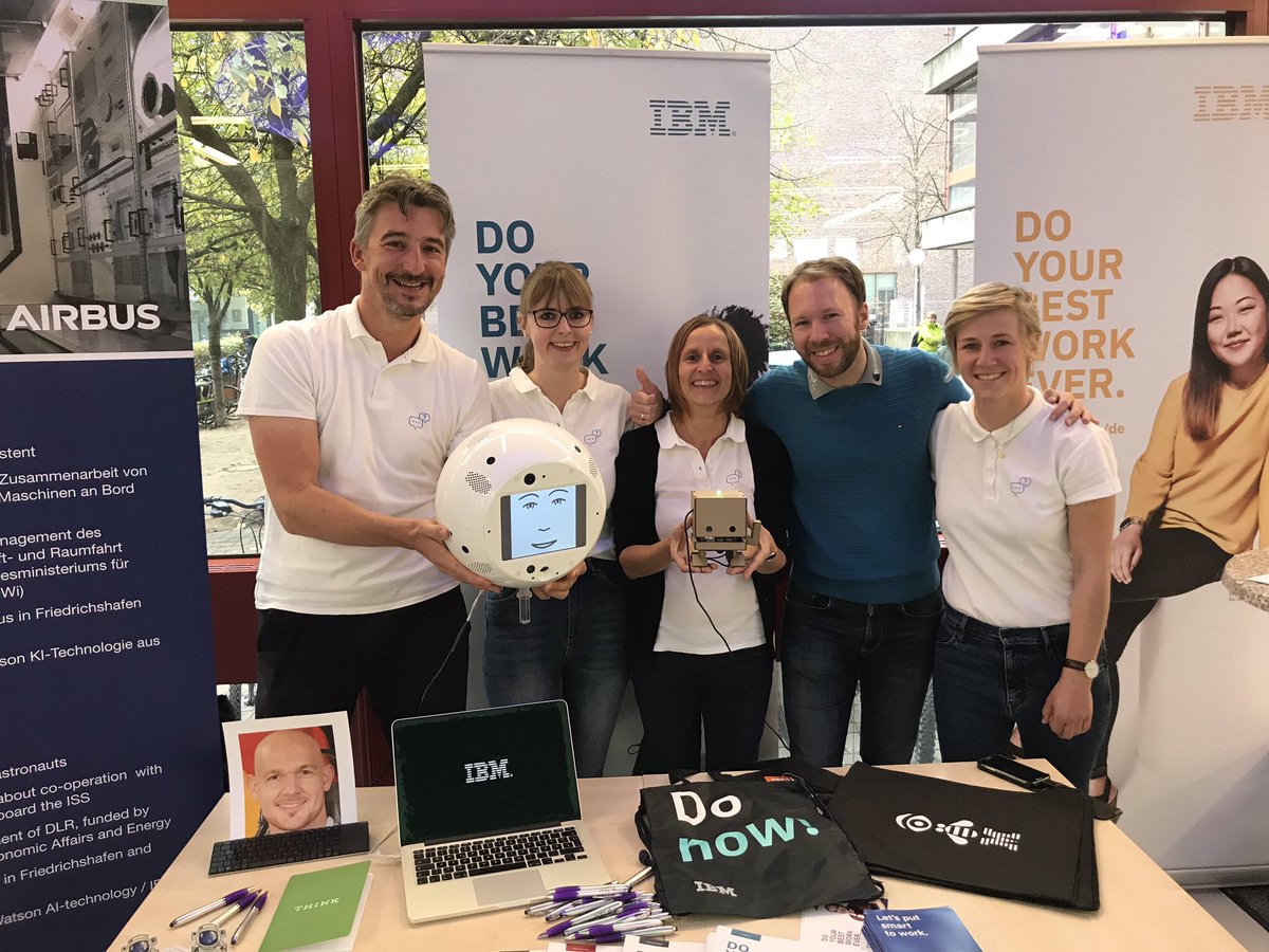 RUllbrich's tweet photo. Thanks #astro_cimon for the time!
We all had a great time at #mintcgn https://t.co/i0TxQAx5UI