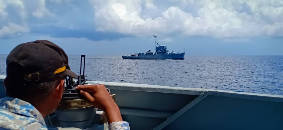 RONDAAN TRILATERAL MARITIME PATROL (TMP) BERSAMA TENTERA LAUT FILIPINA TINGKATKAN KESELAMATAN PERAIRAN NEGARA.
#Kesiagaan
#Keselamatan
#NavyPeople
#NavyCare
#Kebanggaan

<a href="/MPA_Timur/">HQ Eastern Fleet</a> 
<a href="/gkanedi/">Ganesh Navaratnam</a> 
<a href="/ARBA_My/">ARBA_RMN</a> 
<a href="/mykamarul/">Kamarul</a>