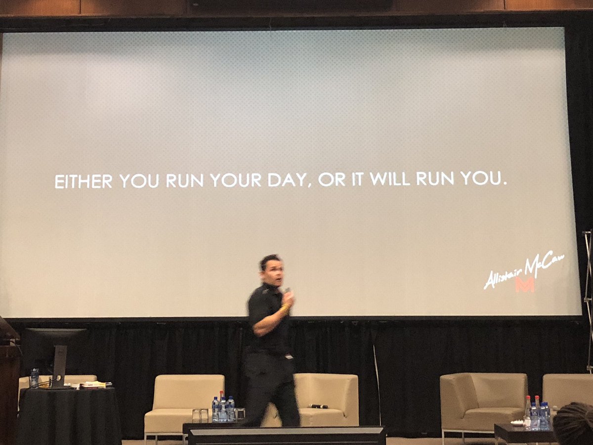 jeannie_jinx's tweet photo. 💪 if ur good at it you should be paid more to do it
💪 never too old 4 a new goal
💪 leave a legacy
💪 instant gratification is the biggest obstacle @AllistairMcCaw #championminded #mccawmethod @hpcRSA #ICCSP2018 #coaching https://t.co/zmetKVcPY4