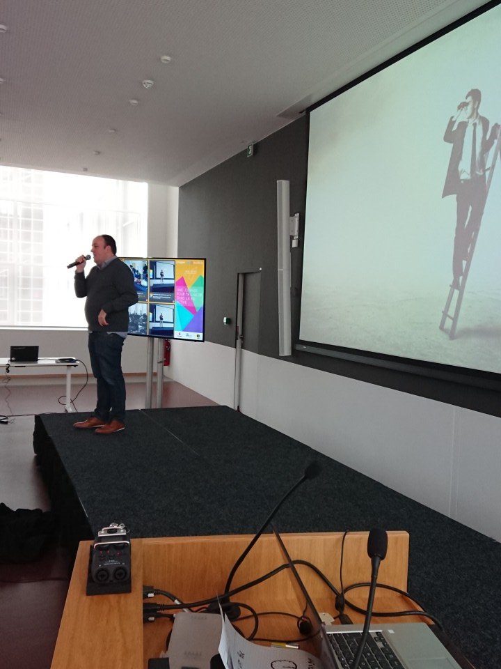 C'est pas grave de ne pas savoir ce qui va se passer. Si vous savez ça, c'est plus facile pour...