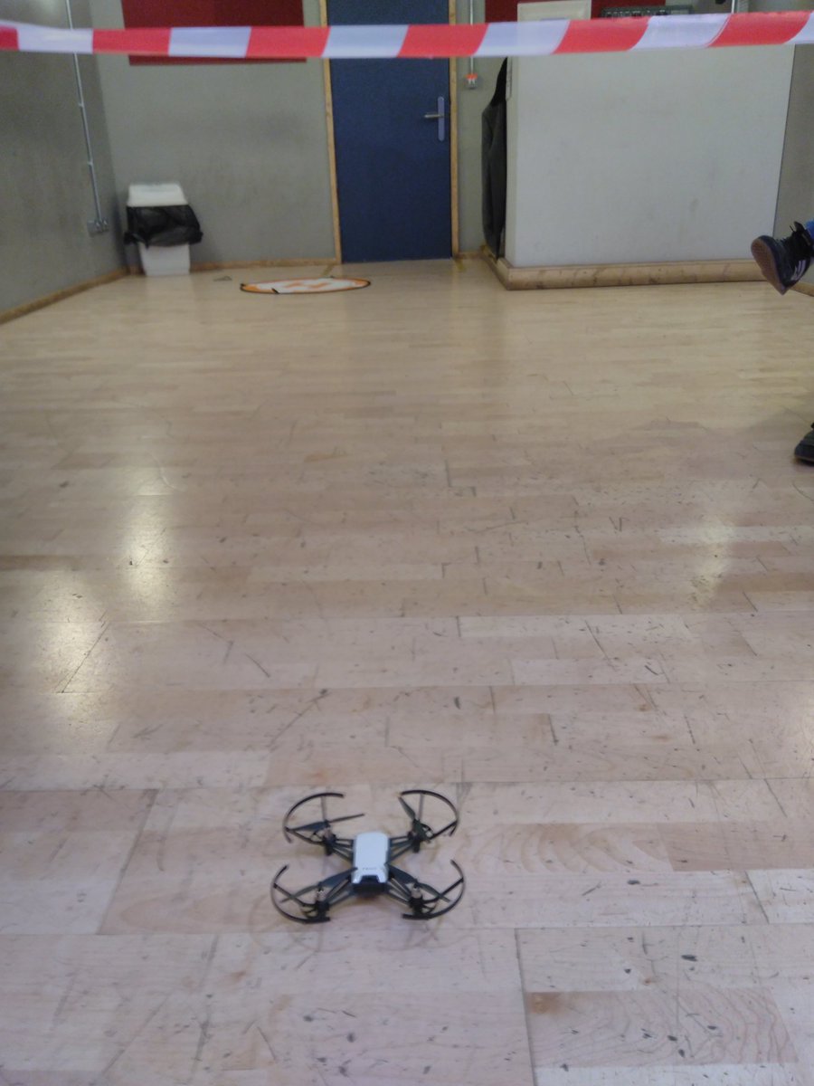 We are flying a #Tello done this morning using <a href="/scratch/">Scratch Team</a> to fly off the table, control a decent then fly under the barrier and land on the Heli Pad. <a href="/ThePSF/">Python Software Foundation</a> next.
