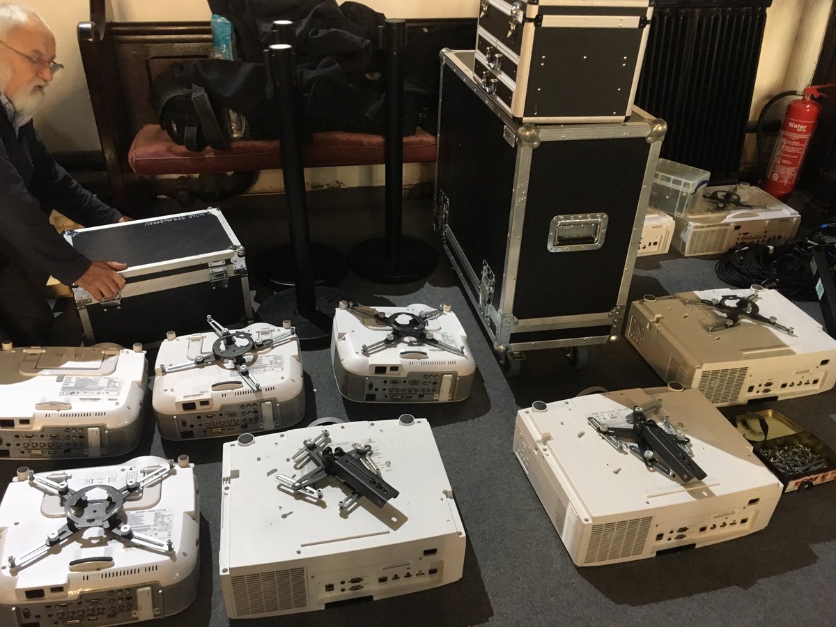 caruconwy's tweet photo. Just hope there’s enough projectors #splintersofheaven @conwyfeast https://t.co/PGX7jSf0Qz