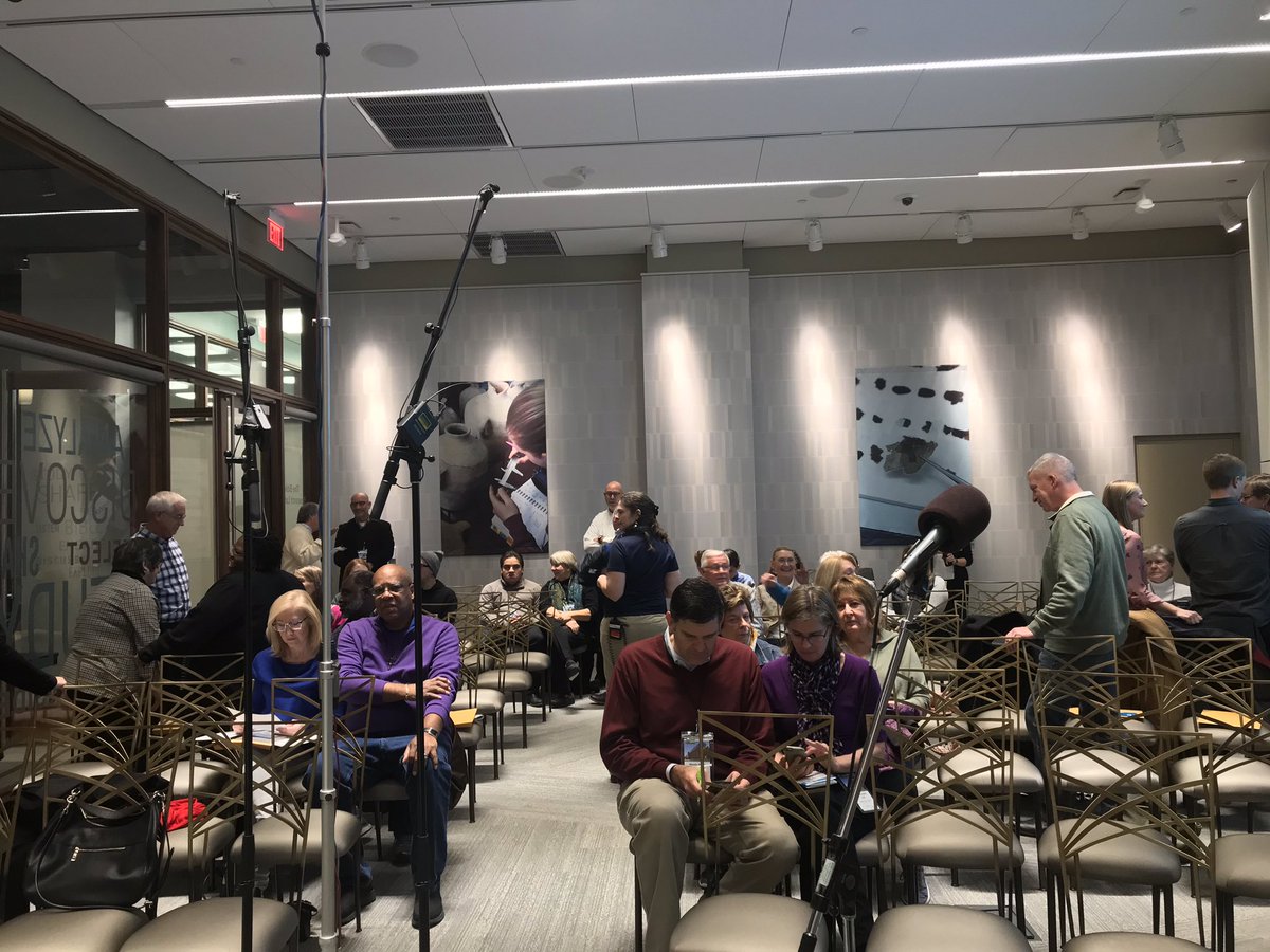 OpenLineRadio1's tweet image. We are broadcasting live from @museumofBible this morning. Join us on moodyradio.org or on your local station. Tune in at 9a CT/10a ET!