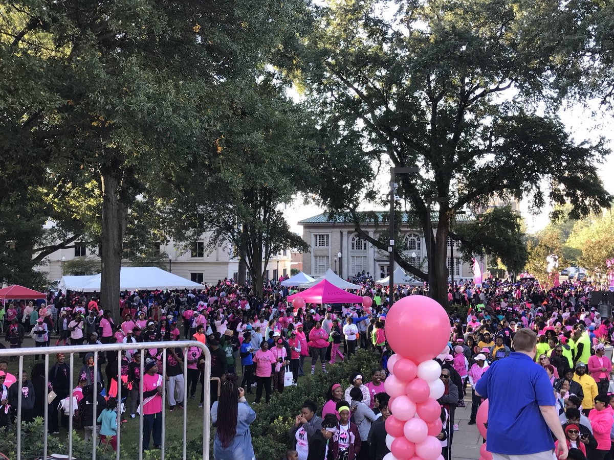 MaggieWade's tweet photo. We are expecting at least 8,000 people for today’s Making Strides Walk to beat breast Cancer! #MakingStrides2018 https://t.co/WO3OlfKD9L