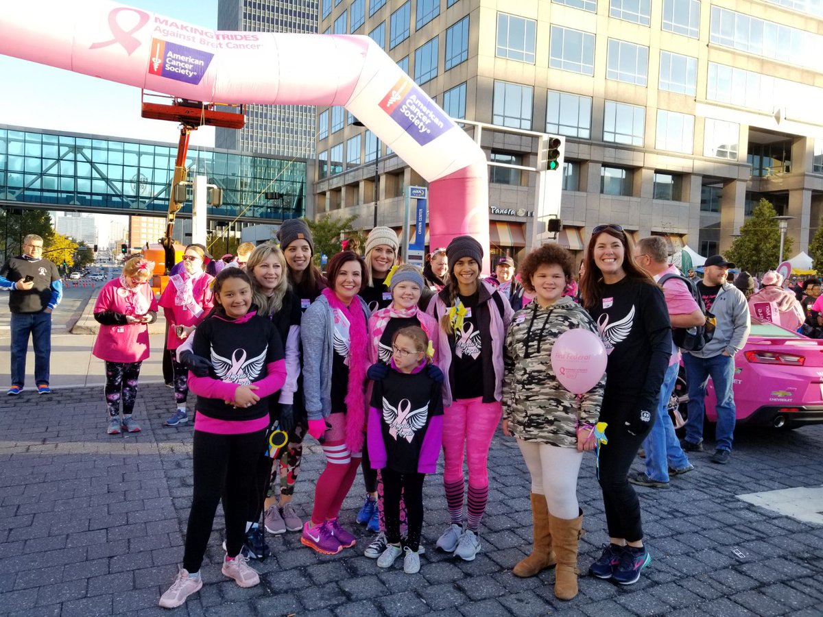 adudek55's tweet image. Southern BELLES out to support Ms. Candiano and other Breast Cancer survivors! #BreastCancerAwareness #avonmakingstrides