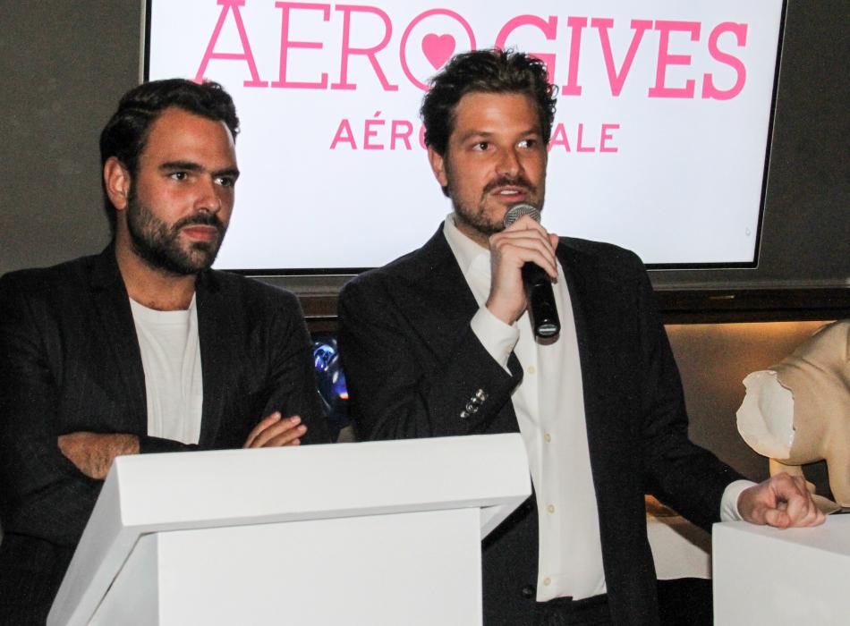 La marca #Aéropostale​ recaudó fondos con la iniciativa #AeroGivesMX en apoyo a la <a href="/FundSantiago/">FundaciónSantiagoAC</a>​, que lucha contra el cáncer infantil; revive el evento en la galería.➡️ bit.ly/2qfdDiy  🤗👏