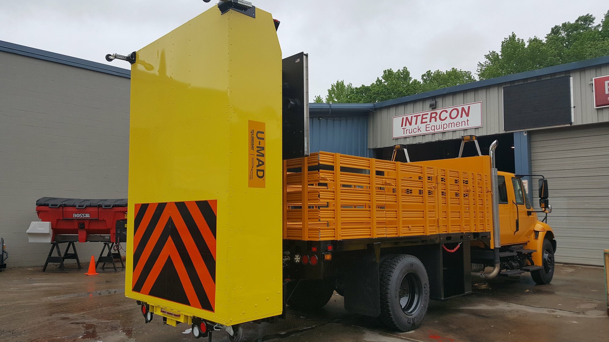 ITEParts-Intercon on Twitter: "Attenuator body installed at Intercon Truck  of Baltimore. https://t.co/fgwFQDwZN6 #attenuator #trucks #truckparts  #intercontruckofbaltimore #iteparts #worktrucks #safetyfirst  #truckequipment #DOT #worktrucksolutions ...