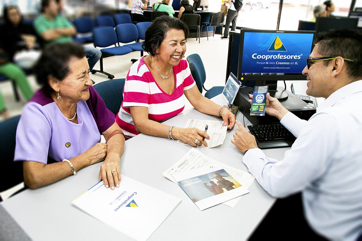 Cooprofesores's tweet photo. La Cooprofesores cumplió 56 años al servicio de la comunidad educativa en el Nororiente Colombiano
Han pasado más de 5 décadas desde que el 20 de octubre de 1962 se reunieron 30 valientes docentes visionarios VER NOTICIA COMPLETA
https://t.co/IEG7rphuCJ

  #Fecolfin  #Ascoop https://t.co/hT9qr3JJNf