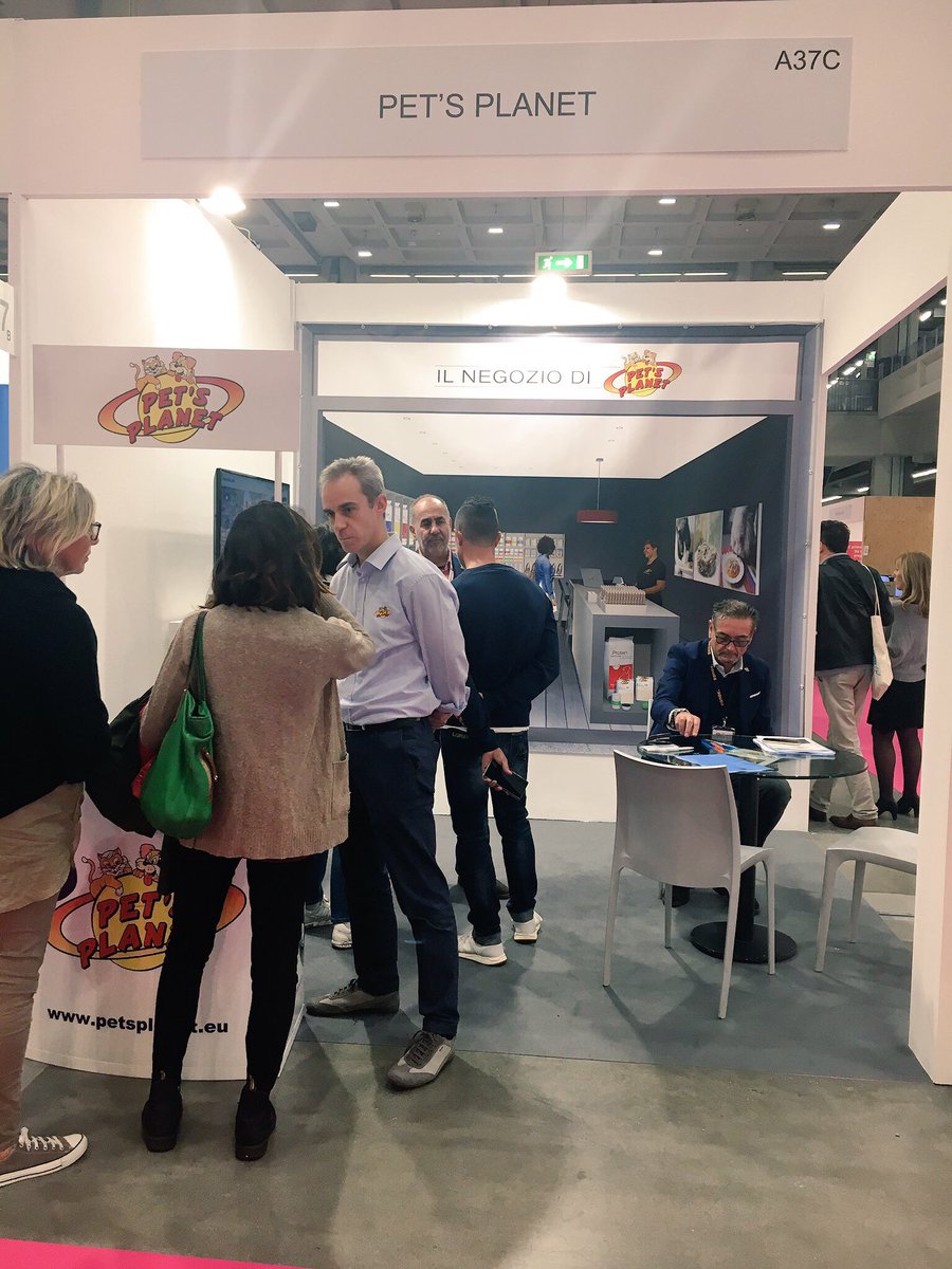 .<a href="/PetsPlanet_it/">Pet's Planet</a> PetsPlanet_it fa parte di un Gruppo Italiano che produce alimenti per cani e gatti da oltre 40 anni. Vi aspetta allo stand A37C nella collettiva Soci Assofranchising <a href="/FranchisingMI/">SaloneFranchisingMI</a> #SFM18