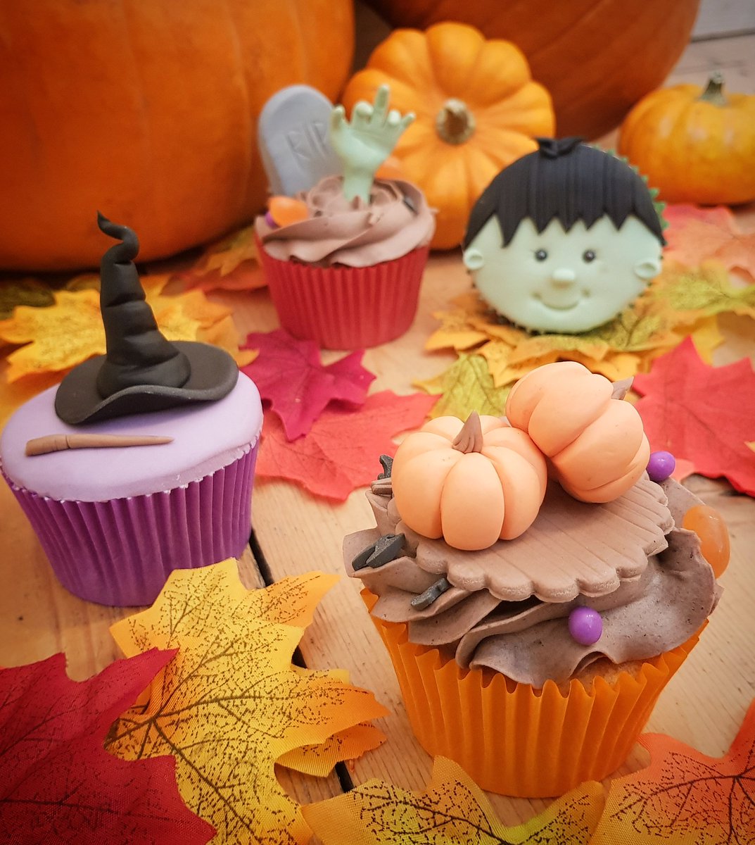 Looking forward  to my Halloween  cupcake special tonight! 
#fun #cardiff #thingstodoincardiff  #love #Halloween