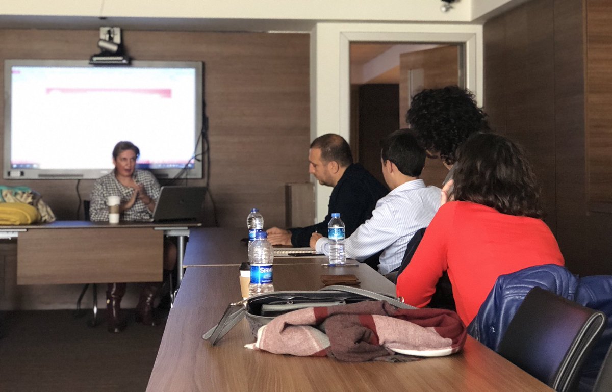 YapimAkademisi's tweet photo. Yapımcılık Akademisi, sektörün ileri gelen avukatlarından Derya Saraçbaşı’nın “Teşvikler ve devlet destekleri” dersiyle kaldığı yerden hızla devam ediyor. 

@bau_iletisim @InsigniaYapim @Bahcesehir https://t.co/WDY6pzjffw