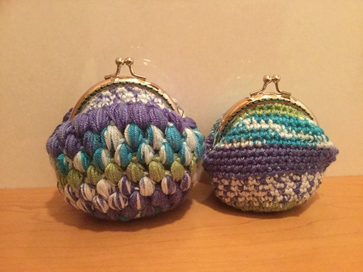Twitter पर Hiromimama Moco Torouさんの動画参考にがま口出来上がり 玉編みがま口とこま編みがま口 毛糸は ダイソーのデザインヤーン2コ がま口は セリア です ぷっくり感が 可愛いですよ 低価格で お試しさんに おススメです 玉編みがま口