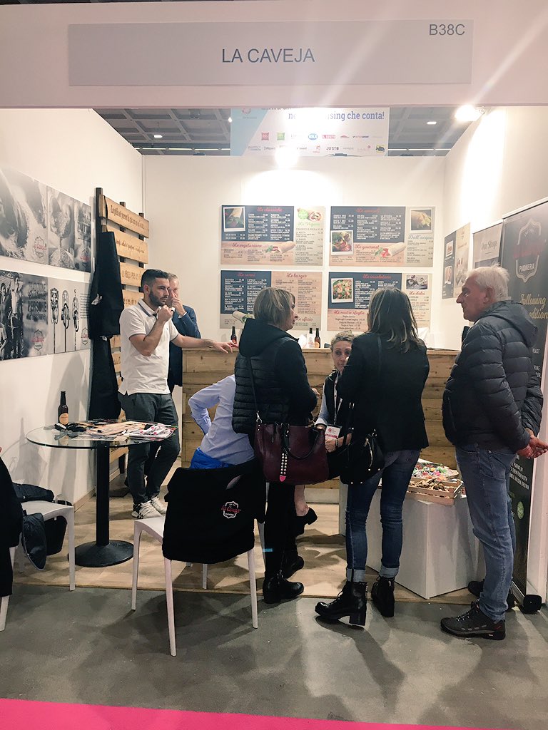 La piadina romagnola è quella del nostro Socio <a href="/lacaveja/">La Caveja</a> allo stand B38C nella collettiva Soci Assofranchising al <a href="/FranchisingMI/">SaloneFranchisingMI</a> #SFM18
