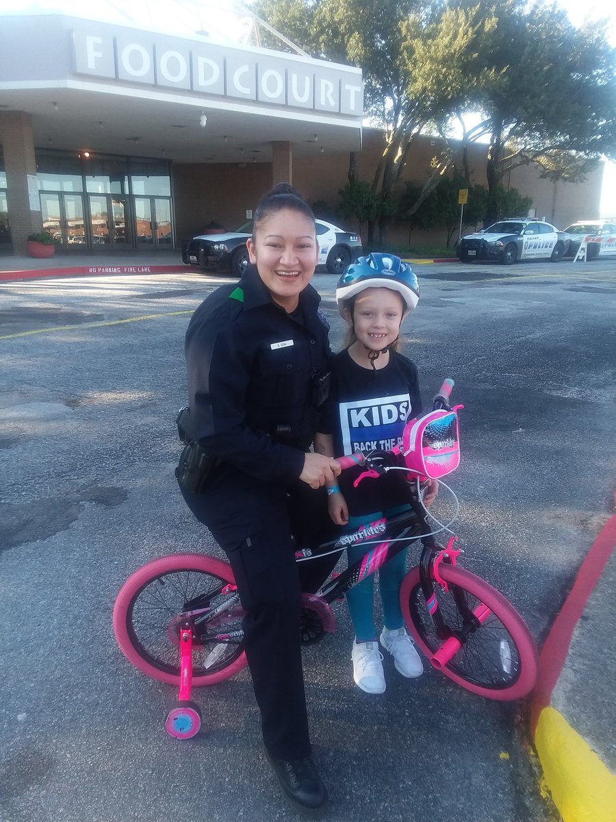 DPDSWNPO's tweet photo. #ROCingRedbird Great event and good times!!! @DPDSWNPO @RedbirdDPD @DPDMartinez @ChiefHallDPD https://t.co/tlUrflTL2A