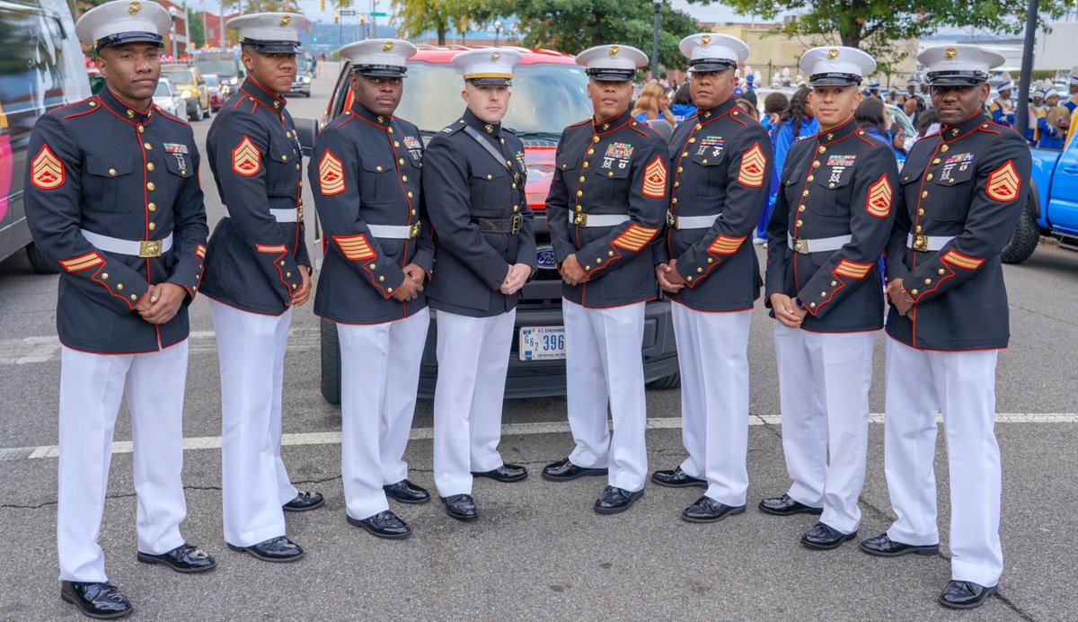 USMarineCorps's tweet photo. #MarinesHaveLanded in Birmingham and brought their fighting spirit to a legendary battleground in HBCU sports: the 77th Annual Magic City Classic.
#ThisIsHowWeClassic @MagicCtClassic https://t.co/xLFIsEVlUG