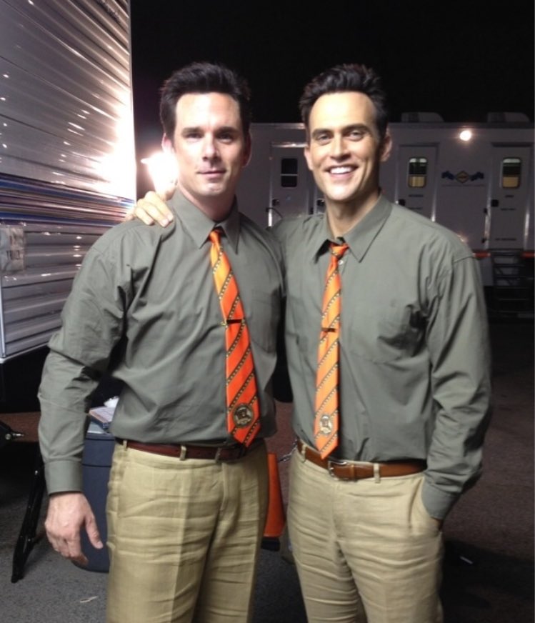 paulmac708's tweet photo. Actors and their stunt doubles https://t.co/jZyPlp30oa