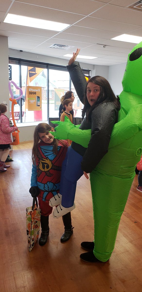 Abducted by Aliens @ Expo Wireless Ridge Rd <a href="/uhm_juna/">Juna Uhm</a> <a href="/robvictor2003/">Robert Szymanski</a> <a href="/jvkisner_SPG/">Jessica Kisner</a> @JayMiglionico <a href="/tonywagner29/">Tony Wagner</a> <a href="/spgjasonjames/">SPG Jason</a> @anewton_SPG