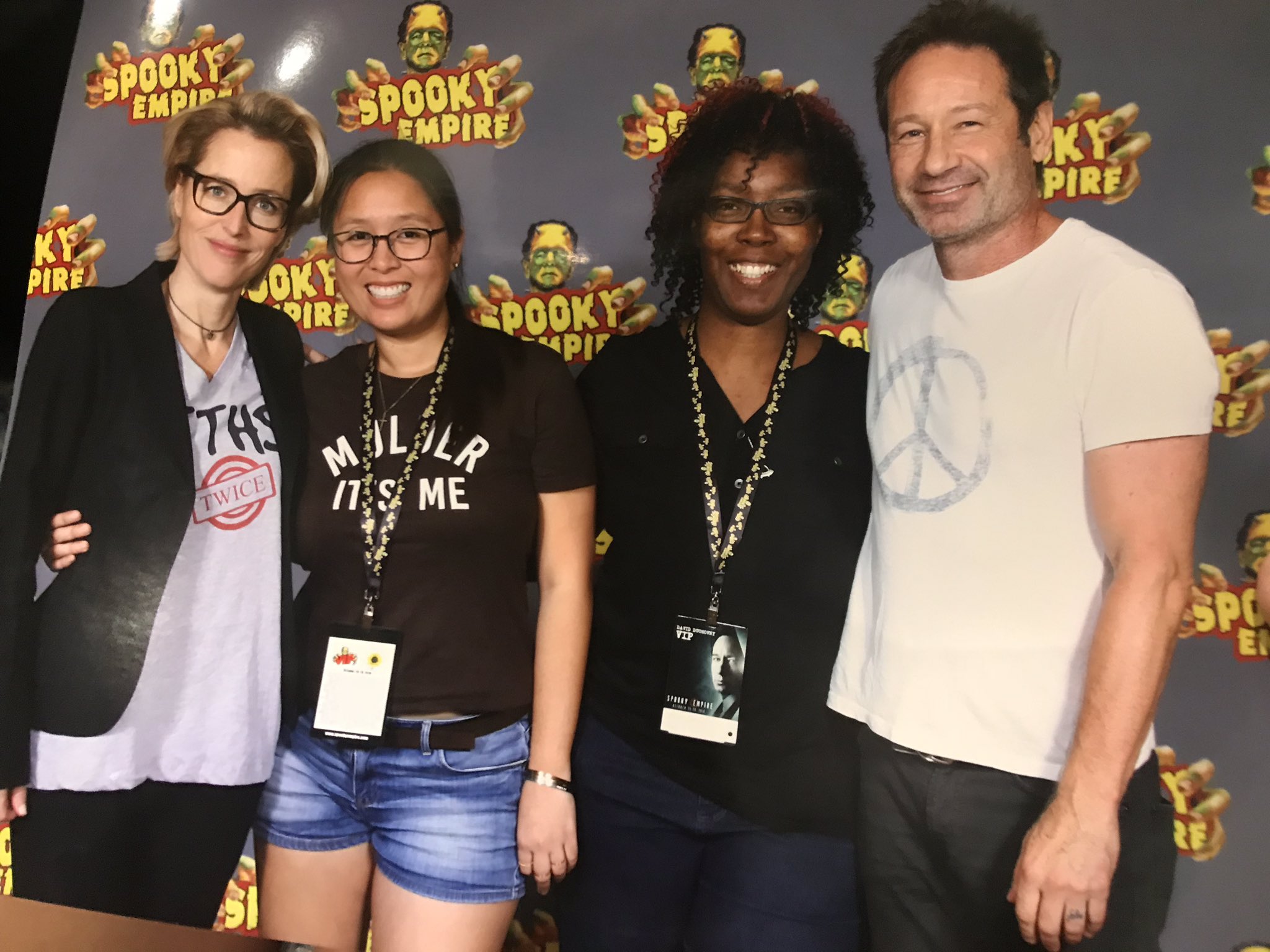 2018/10/27 - David at Spooky Empire at Caribe Royale Orlando DqhwZ86WwAEnB2w