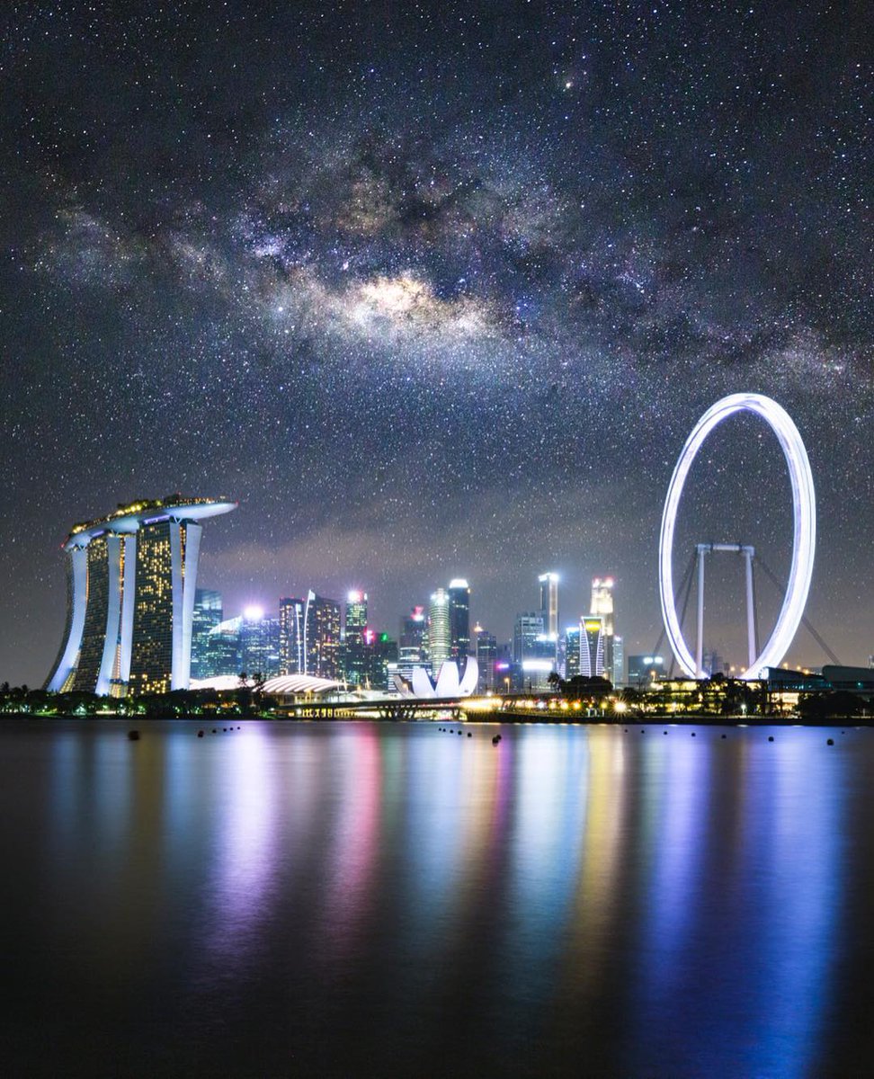 ❤️ TAG Someone
📍 Singapore
-
-
📷 @jerre_stead | #emailholidays Follow @emailholidays for more! 👌
-
#singapore #exploresingapore  #visitsingapore #marinabay #passionpassport #singaporeskyline #skyscraper #marinabaysandshotel  #singaporegardens #botanicgardens #marinabaysands