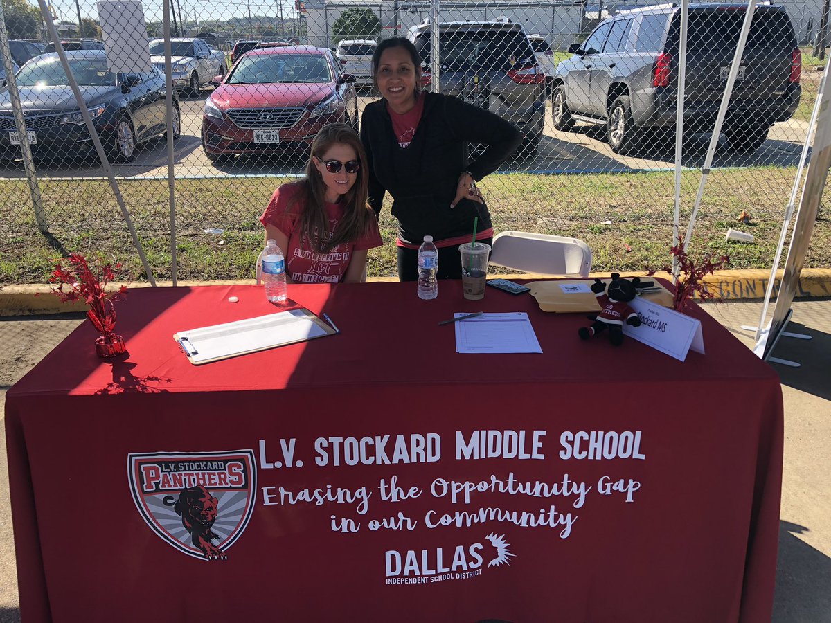Stockard_ms's tweet photo. THE L. V. Stockard representing at Prep U! @dallasschools @MRamirezDISD #wearestockard #LitInTheCliff https://t.co/Ba7HMIpycY