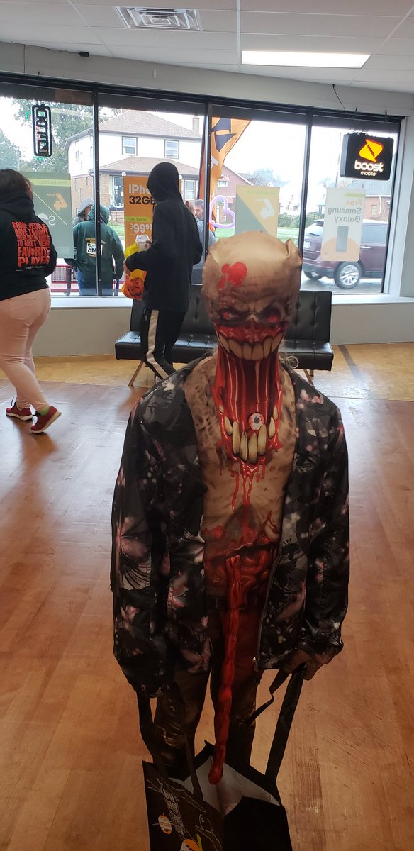 "So what are you dear", says DCI AE, "well somebody poured acid on my head!!", says the cute kid.  Lolllll <a href="/robvictor2003/">Robert Szymanski</a> <a href="/uhm_juna/">Juna Uhm</a> @JayMiglionico <a href="/tonywagner29/">Tony Wagner</a> @anewton_SPG <a href="/jvkisner_SPG/">Jessica Kisner</a> <a href="/spgjasonjames/">SPG Jason</a>