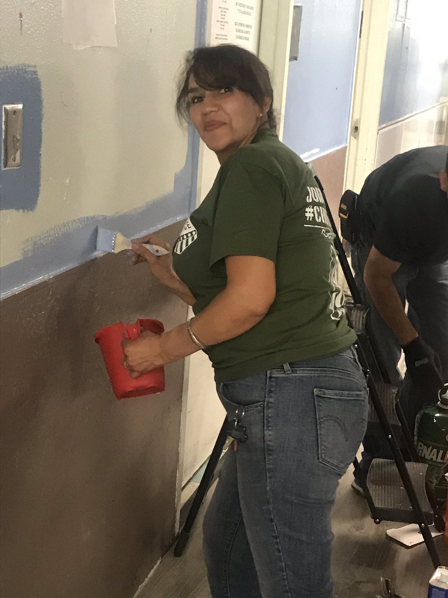 RAUL_MORALES2's tweet photo. Thank you Socorro for helping out our Veterans https://t.co/ZpxHwHUwWY