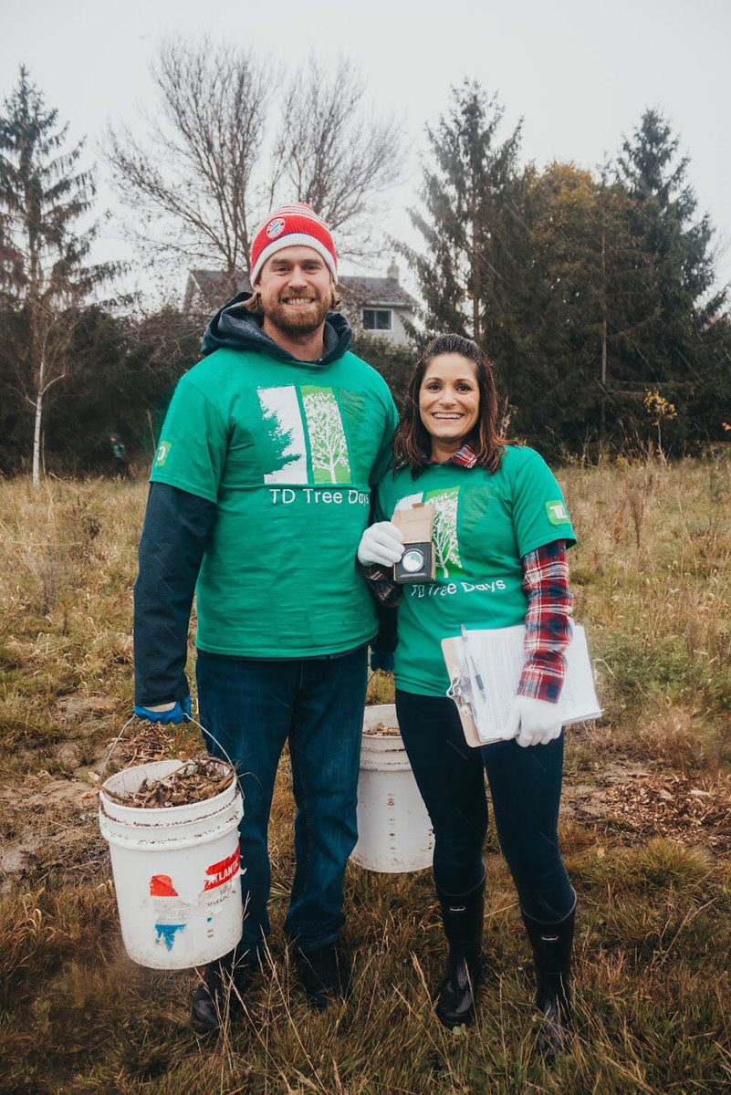 amazing (and cold) day to plant some trees! #tdtreedays <a href="/MossmanSandie/">Sandie Mossman</a> @AlexLBerry <a href="/ryanvuyk_TD/">Ryan Vuyk</a>