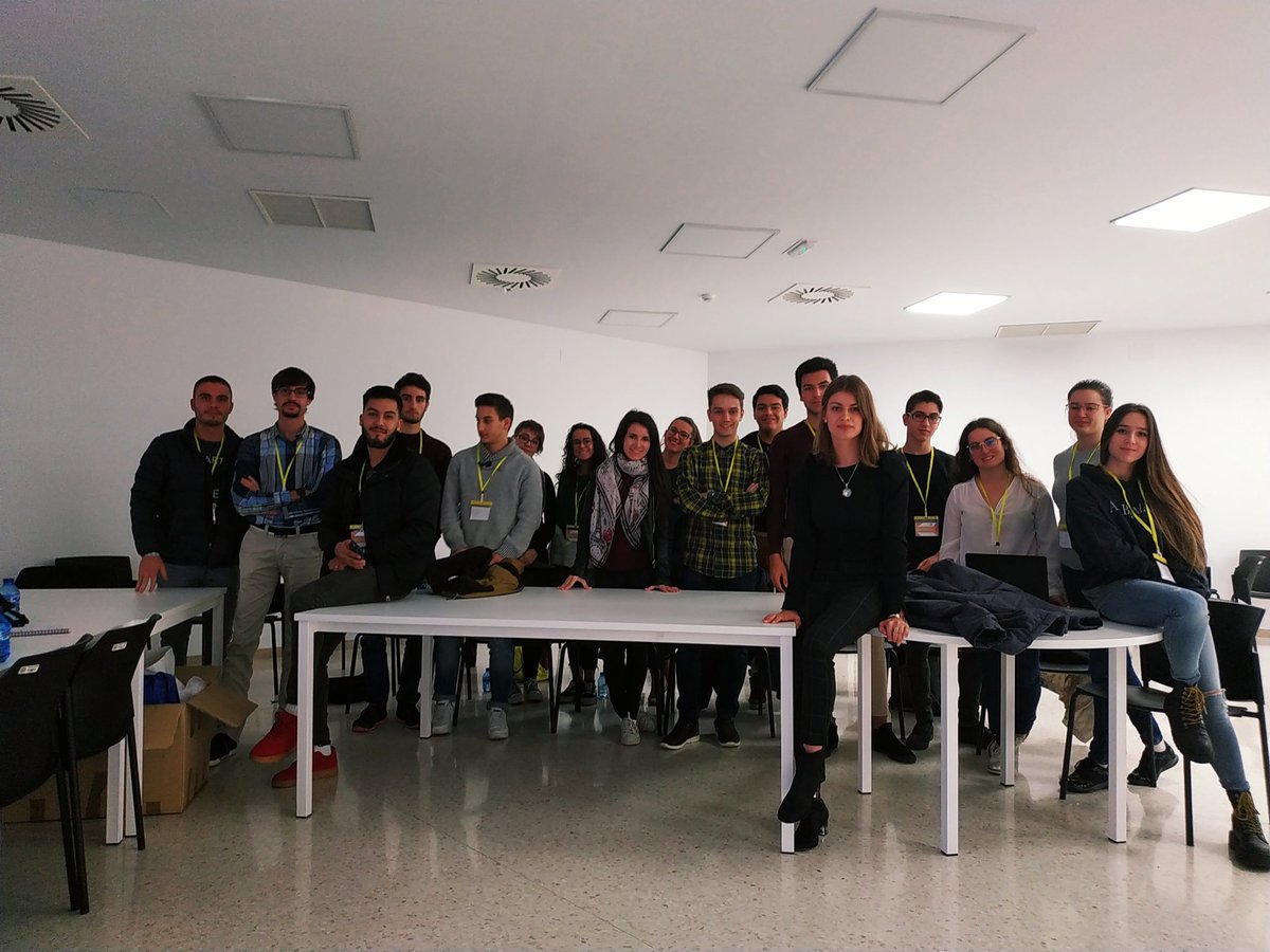 rox_gr's tweet photo. Un resumen de la jornada de hoy! Gracias a @condeleusal he tenido el placer de ser ponente un año más. Otra edición de las #FOREP en la que hacemos marketing y nos reinventamos. #Hazmarketing https://t.co/VdWBLZAQk7