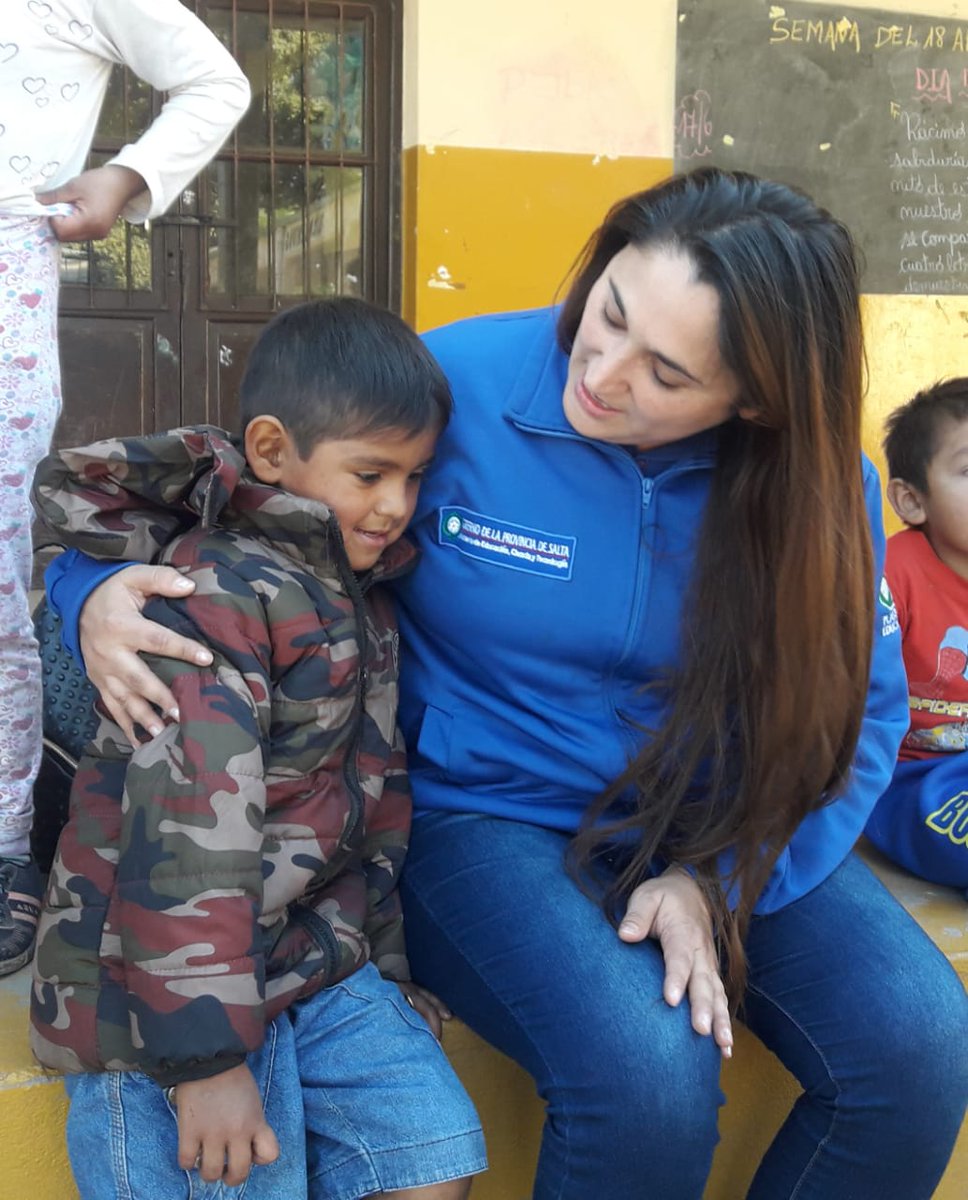 Siempre pienso 🙍💭💭por que amo tanto lo que hago? Y saben que.? Esto 👇👇 es lo que me convence cada dia más. 💙 saber que 👸👱 van sin ninguna obligación.. Asisten porque les gustan las actividades que les brindamos gracias <a href="/aniberruezo/">analia berruezo</a> y <a href="/UrtubeyJM/">Juan Manuel Urtubey</a> por hacer que esto exista.