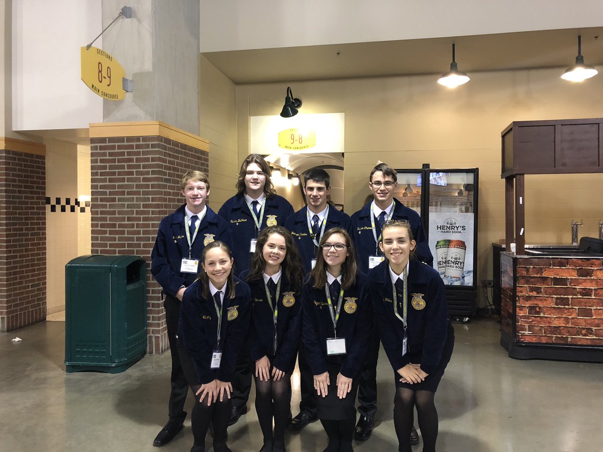gmurph77's tweet photo. •Learning to do, Doing to learn, Earning to live, Living to serve• Macomb FFA members having a great time at the 91st Annual National FFA Convention! 💙💛 #mac185 #macffa #ffajustone https://t.co/3Z9UJNk38t