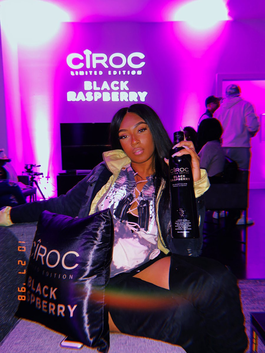 NiyaImani_'s tweet photo. your favorite edition💕 #cirocblackraspberry https://t.co/FrYRkPrppx